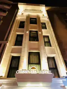 Crowned - 17
