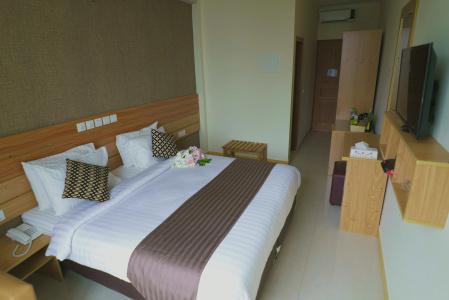 Ocean Retreat and Spa - 23