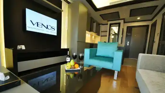 Venus Thermal Boutique - 60