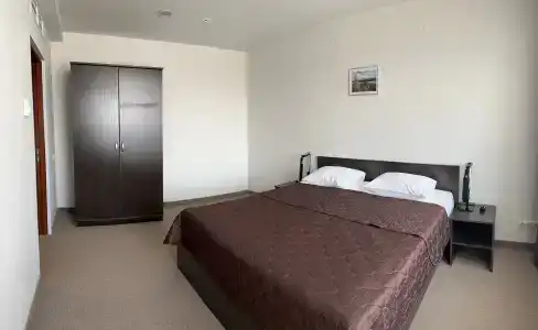 Парис - 20