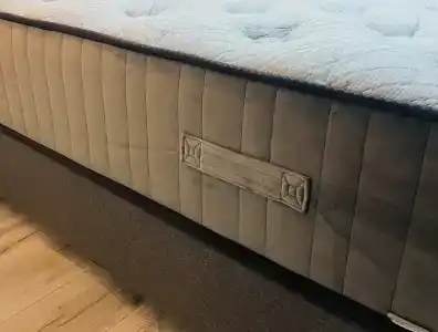 Less - 17