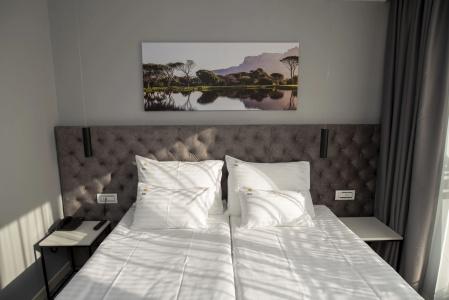 H41 Luxury Suites - 52