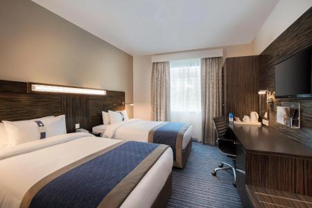 Holiday Inn Express Dubai Safa Park, an IHG - 10