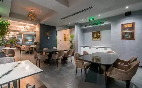Onyx City Center & Casino - 9