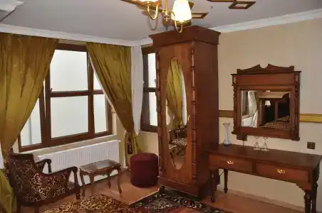 Aruna - 10