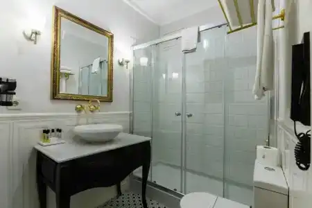 Meroddi Galata Mansion - 17