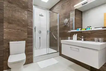 Wyndham - 13