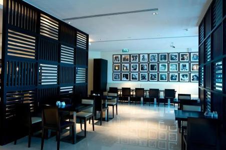 Holiday Inn Express Dubai Airport, An Ihg - 7
