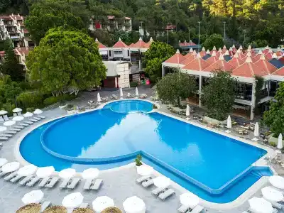Hillside Beach Club - 8