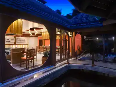 Paradise Island Resort & Spa - 8