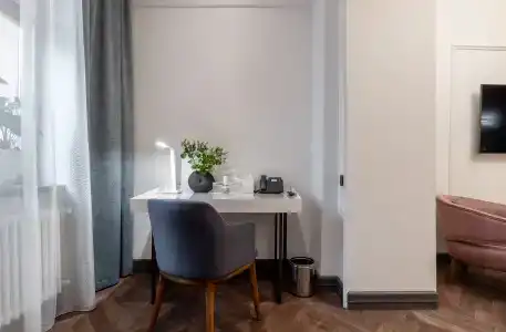 Zalkind Rooms & Kitchen - 110