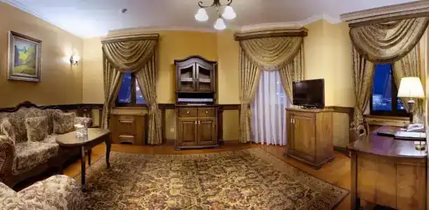 Boutique Traditional - 31