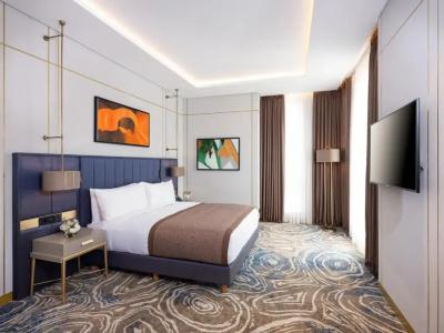 Intercontinental - 35