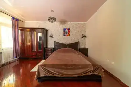 На Цюрупы - 1