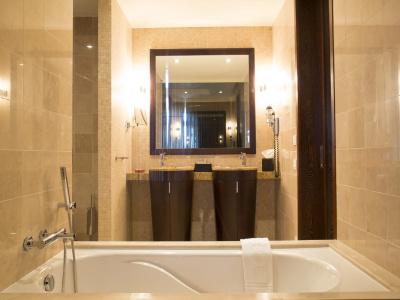 Cascade Wellness Resort - 40