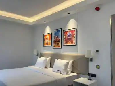 Ramada Encore by Wyndham - 24