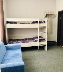 Hostel Happy House на Холмогорова - 40