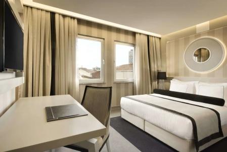 Ramada & Suites by Wyndham Istanbul Sisli - 4