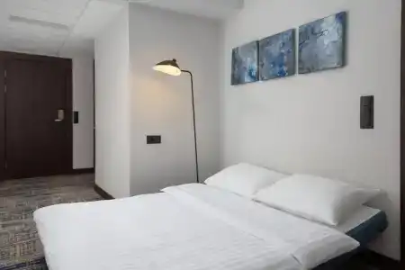 Courtyard by Marriott - 25