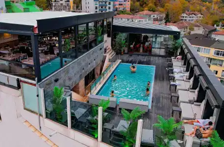 Black Bird Thermal & Spa - 8