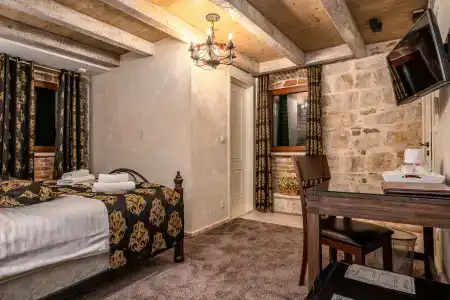 Heritage Palace Varos - Mag Quaint & Elegant Boutiques - 79