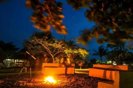 Zanzi Rest Bungalow - 26