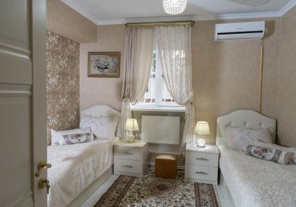 Elia Boutique - 33
