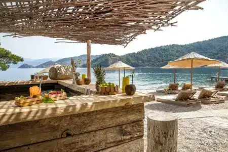 Hillside Beach Club - 3