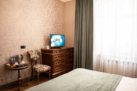 West Inn - 61