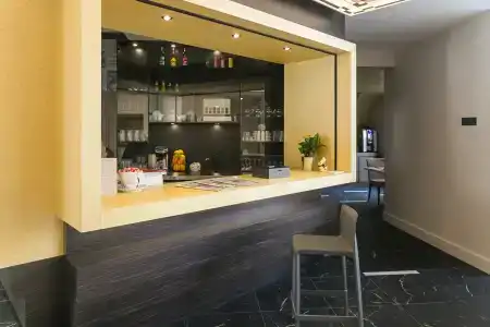 Best Western Hôtel Journel Saint-Laurent-du-Var - Nice Aéroport - 8