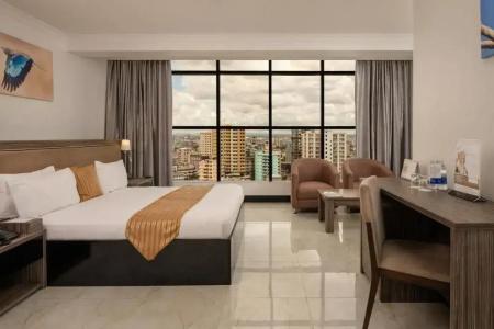Golden Tulip - 18