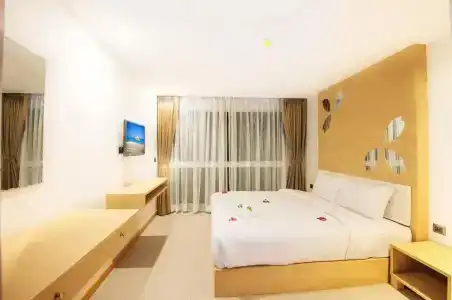 Araya Beach Patong - 20