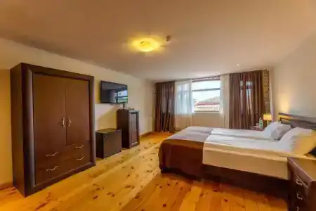 Schuchmann Wines Château,Villas & SPA - 7