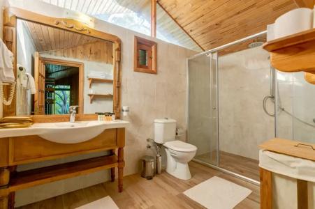 Etenna Beach Bungalows - 12