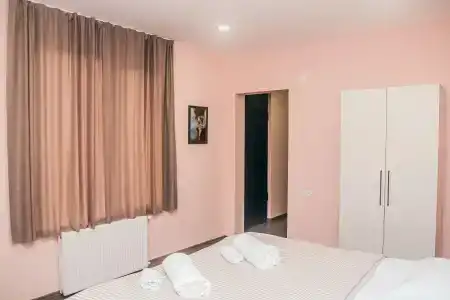 Redhotel - 5