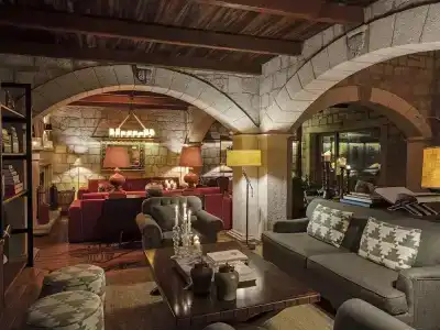 Simurg Inn - 48