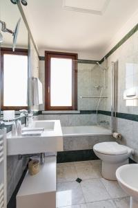 Seawaters & Medical Spa - 55