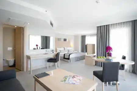 Ramada Resort Bodrum - 10