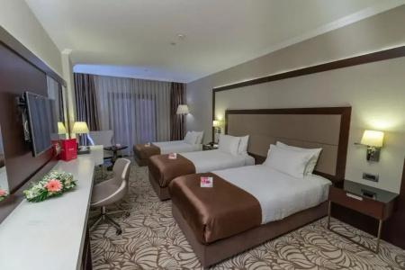 Ramada & Suites by Wyndham Istanbul Merter - 4