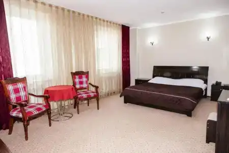 Golden Palace - 47