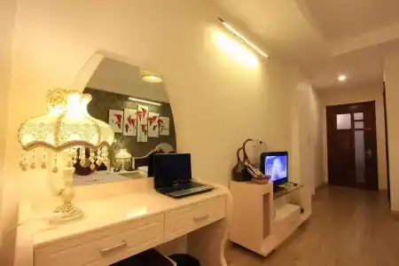 Splendid Star Boutique - 5