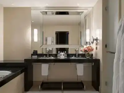 Four Seasons Hotel Moscow - 85