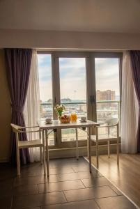 Diplomat Suites - 40