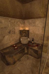 Solo Cave Suites - 109