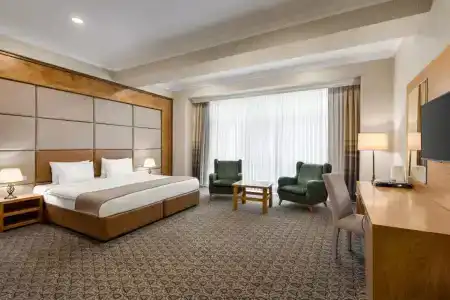 Wyndham - 28