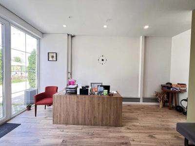 Motives Inn - 207