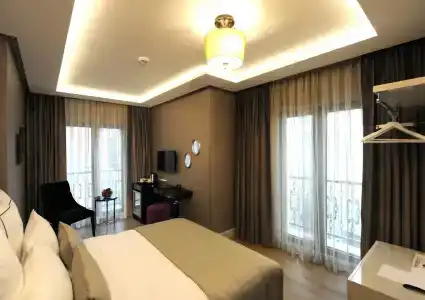 Le Petit Palace - Special Category - 39