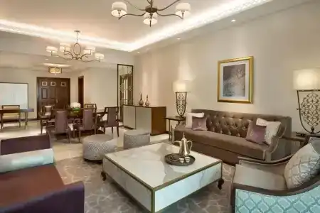 The Ritz-Carlton - 23