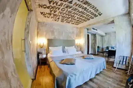 Boutique Astoria - 16