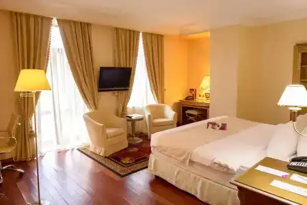 Crowne Plaza Minsk - 2
